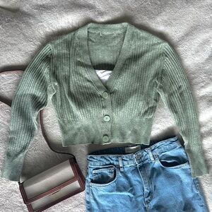 Cropped Ribbed V-Neck Cardigan Sweater - Sage Green